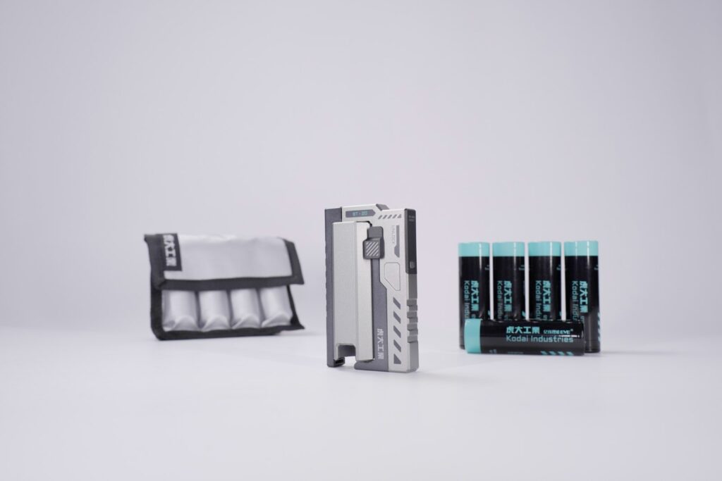 Kodai BT-20 Mental Silver + 4 Batteries Kit