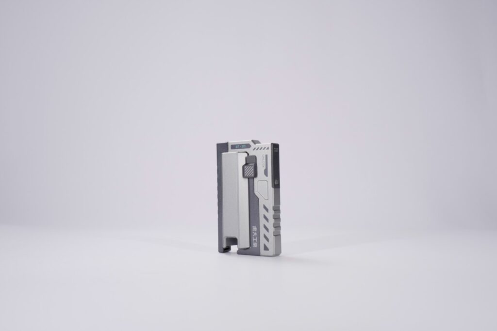 Kodai BT-20 Mental Silver Charging Case Battery Kit