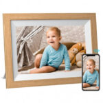 KODAK RCF-1012W 10.1-inch Wi-Fi Digital Photo Frame - Wood